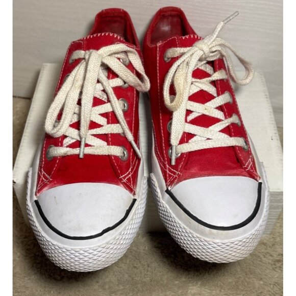 Airwalk Red Canvas Low Top Sneakers Womens Size 6 USA Casual Comfortable Shoes - Picture 7 of 14